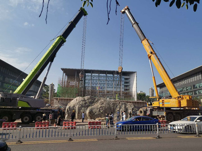 鼓楼风景石吊装搬运